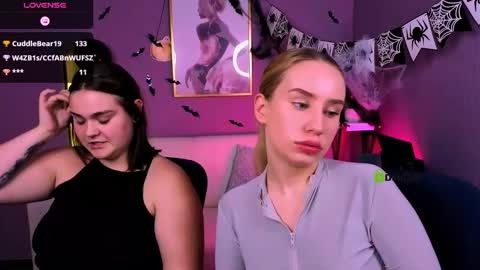 moon_sana online show from 10-26-25, 10:36