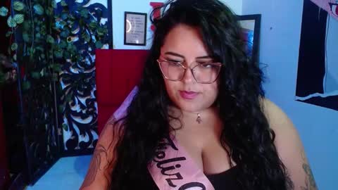 moon_sunflowers online show from 11-24-25, 03:06