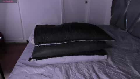Snapshot of moon_swt_ chatting on 10-03-25, 07:11 Luna  online show from 10-03-25, 07:11
