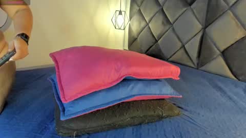 Luna  online show from 11-06-25, 11:22