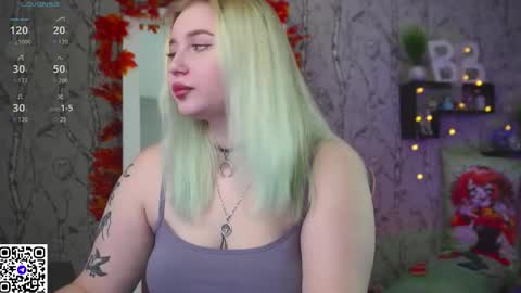 Emilia online show from 10-23-25, 08:35