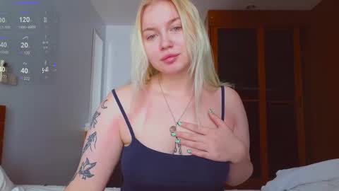 Emilia online show from 12-01-25, 05:23