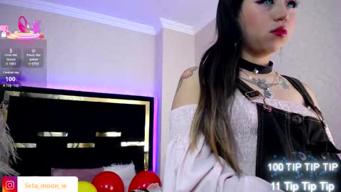 Snapshot of moon_water__ chatting on 09-17-25, 11:23 Moon Water online show from 09-17-25, 11:23