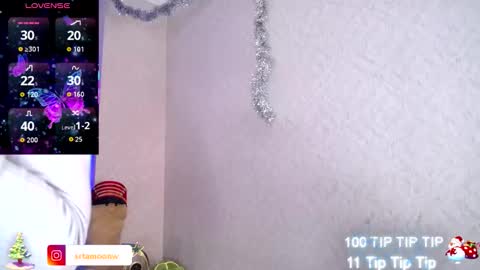 Snapshot of moon_water__ chatting on 12-01-25, 10:31 Moon Water online show from 12-01-25, 10:31