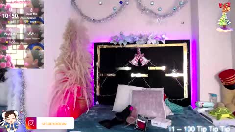 Snapshot of moon_water__ chatting on 12-15-25, 10:41 Moon Water online show from 12-15-25, 10:41