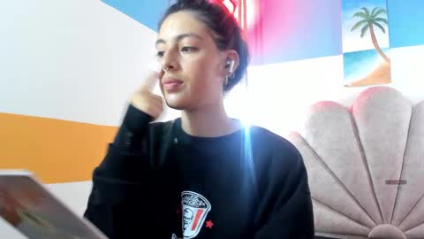 Snapshot of moon_winy chatting on 09-20-25, 11:55 Winy online show from 09-20-25, 11:55