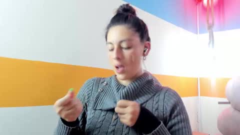 Snapshot of moon_winy chatting on 10-02-25, 11:39 Winy online show from 10-02-25, 11:39