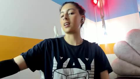 Snapshot of moon_winy chatting on 10-09-25, 11:30 Winy online show from 10-09-25, 11:30