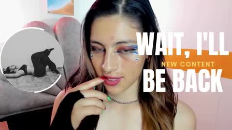 Snapshot of moon_winy chatting on 11-06-25, 11:22 Winy online show from 11-06-25, 11:22