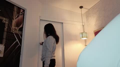 Snapshot of moon_winy chatting on 11-24-25, 11:21 Winy online show from 11-24-25, 11:21