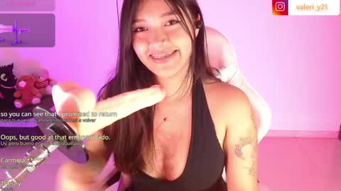 Snapshot of moonbella_bell chatting on 05-31-26, 05:15 bell online show from 05-31-26, 05:15