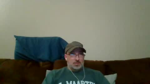 Snapshot of moondrake26 chatting on 12-22-24, 03:11 moondrake26 online show from 12-22-24, 03:11
