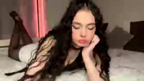 Snapshot of moonfaairy chatting on 03-05-26, 05:42 moonfaairy online show from 03-05-26, 05:42