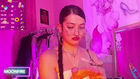 Snapshot of moonfiredance chatting on 09-29-25, 04:17 Nicky  online show from 09-29-25, 04:17