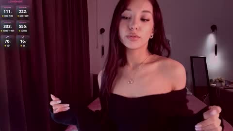 Snapshot of mooniejin chatting on 03-06-26, 02:46 Mia online show from 03-06-26, 02:46