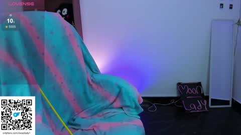 MOON  online show from 12-16-24, 03:40