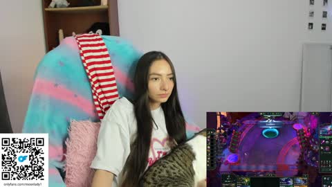 MOON  online show from 12-21-24, 11:34