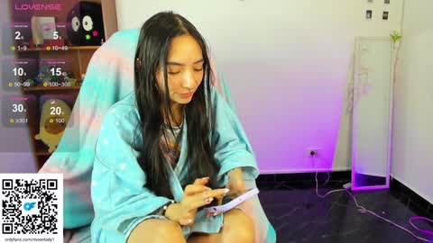 MOON  online show from 01-21-25, 06:33