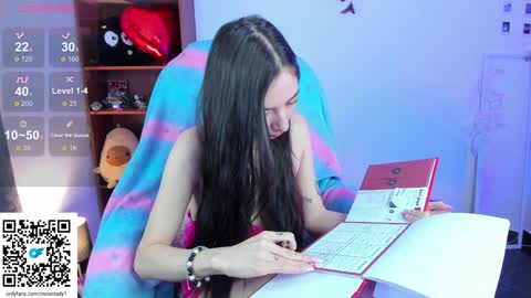 MOON  online show from 01-31-25, 01:33