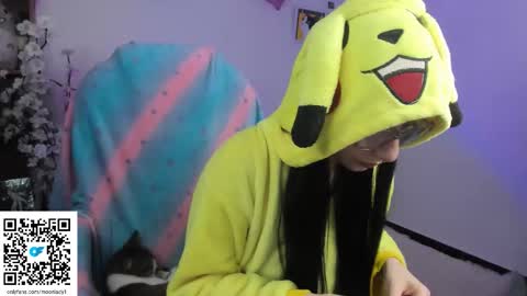 MOON  online show from 09-15-25, 12:10