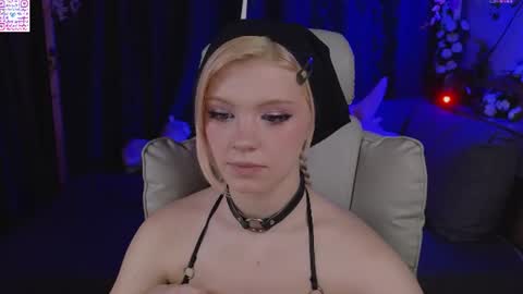 Mia   online show from 06-20-26, 05:38
