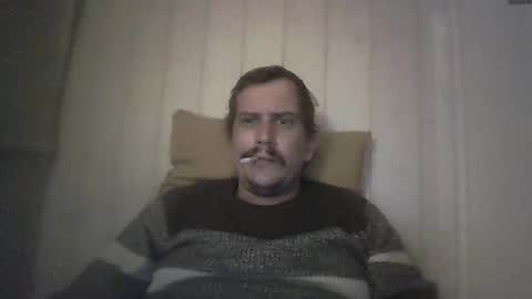 Snapshot of moonlines chatting on 10-13-25, 11:38 BouncyBoner online show from 10-13-25, 11:38