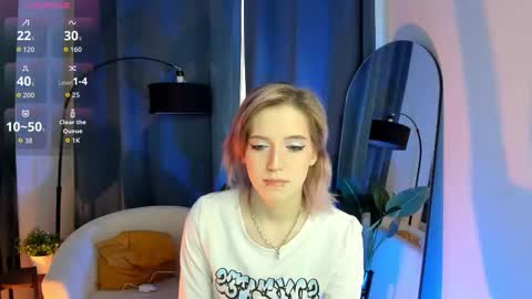 Snapshot of moonlitasuna chatting on 09-14-25, 01:32 Asuna online show from 09-14-25, 01:32