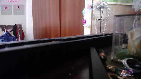 moonlunita online show from 10-15-25, 07:03