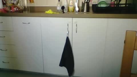 moonnighthugecock online show from 12-24-24, 09:50