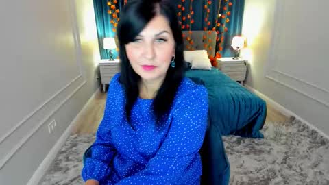 Ask me  online show from 11-13-25, 04:11