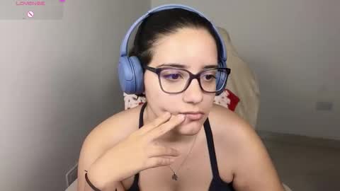 Moon Woman online show from 12-14-25, 04:18