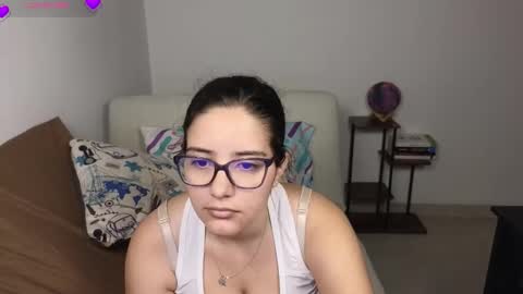 Moon Woman online show from 01-19-26, 01:42