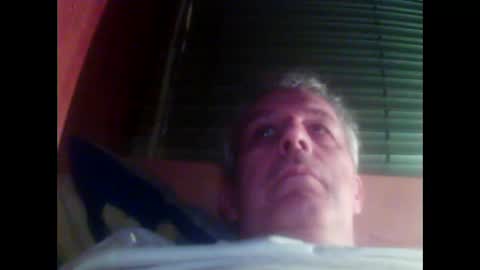 Snapshot of moos1 chatting on 10-16-25, 07:15 moos1 online show from 10-16-25, 07:15