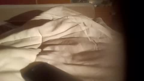 moos1 online show from 10-31-25, 07:04