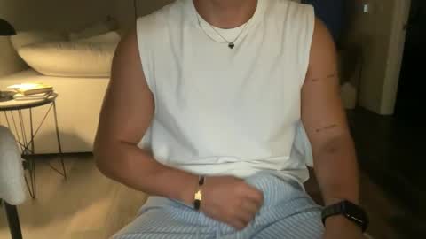 Snapshot of mora594574 chatting on 09-14-25, 12:43 mora594574 online show from 09-14-25, 12:43