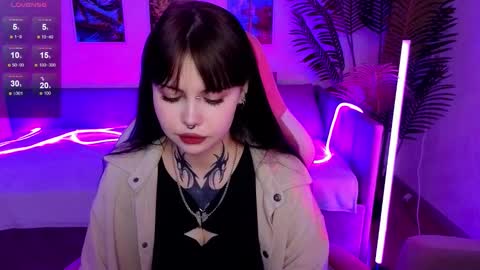 Morana online show from 10-20-25, 01:39