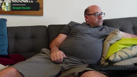 Snapshot of mordecai_the_great chatting on 12-27-24, 08:24 Ce nest pas Mordecai online show from 12-27-24, 08:24