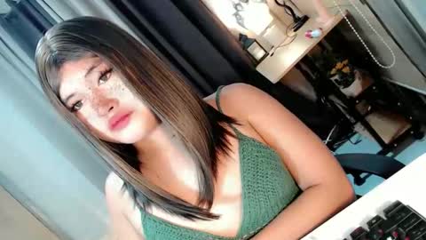 Snapshot of morenaaries12 chatting on 11-03-25, 02:29 MIA online show from 11-03-25, 02:29