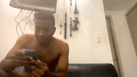 Snapshot of moreno_23_cm chatting on 03-08-26, 01:47 moreno_23_cm online show from 03-08-26, 01:47