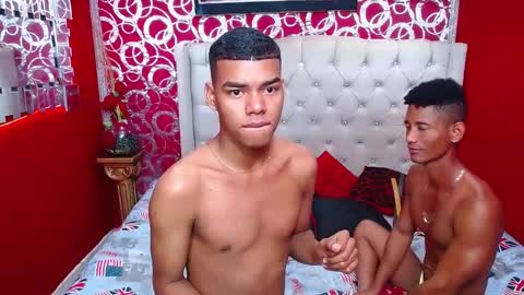 Snapshot of morenoblack23cm chatting on 01-21-25, 01:18 duohot23 online show from 01-21-25, 01:18