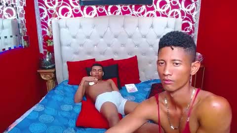 Snapshot of morenoblack23cm chatting on 02-19-25, 01:51 duohot23 online show from 02-19-25, 01:51