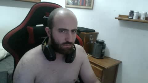 Snapshot of morenoch19 chatting on 09-23-25, 07:50 alejo online show from 09-23-25, 07:50