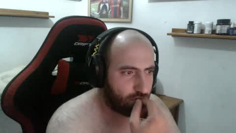 Snapshot of morenoch19 chatting on 09-26-25, 06:45 alejo online show from 09-26-25, 06:45