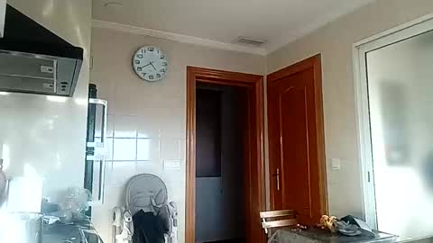 Snapshot of morfeo6 chatting on 11-11-25, 08:47 morfeo6 online show from 11-11-25, 08:47