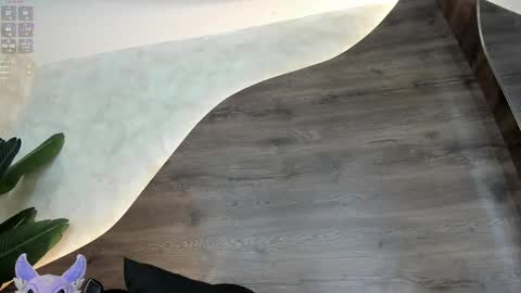 Snapshot of morgan_hill_ chatting on 02-18-25, 02:38 Morgan online show from 02-18-25, 02:38