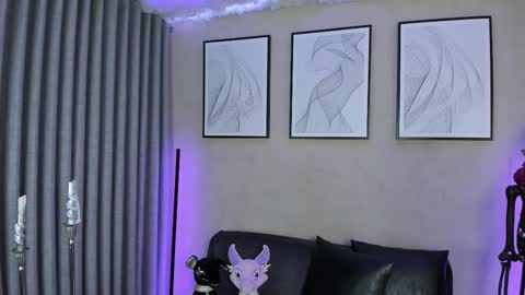 Snapshot of morgan_hill_ chatting on 10-10-25, 12:04 Morgan online show from 10-10-25, 12:04