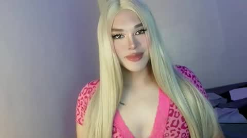 Ms. Morgana online show from 05-10-26, 11:32
