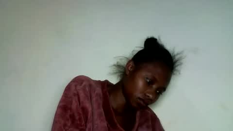 Snapshot of morgane_69 chatting on 06-10-26, 11:03 morgane_69 online show from 06-10-26, 11:03