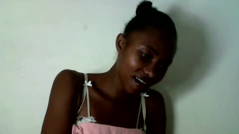 Snapshot of morgane_69 chatting on 06-16-26, 08:11 morgane_69 online show from 06-16-26, 08:11