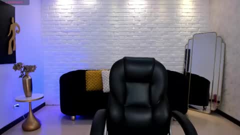 Morgan Hicks online show from 11-05-25, 07:03